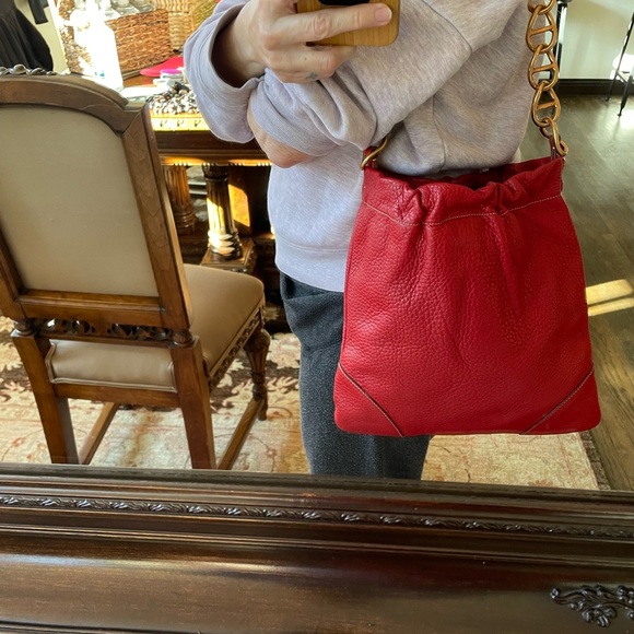 Stunning red leather Prada bag. - Picture 1 of 11